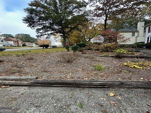 4th image of 3480 Eastpines Way