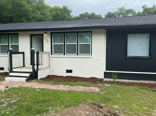 909 C St, Hartsville, SC 29550