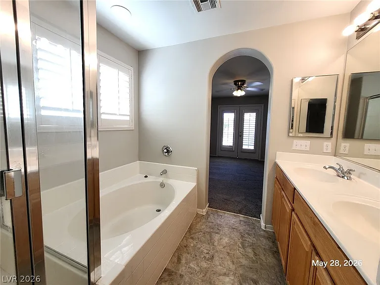 9843 Overlook Ridge Ave — Photo 15