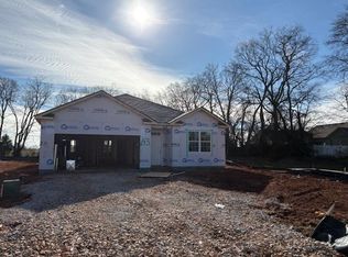 8908 Round Bale Ave, Bowling Green, KY 42104