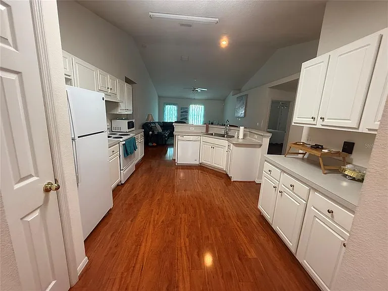 4 Ballard Ln — Photo 10