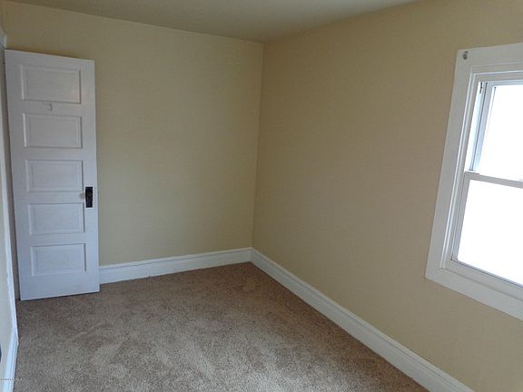 4th image of 655 Krouse Ave