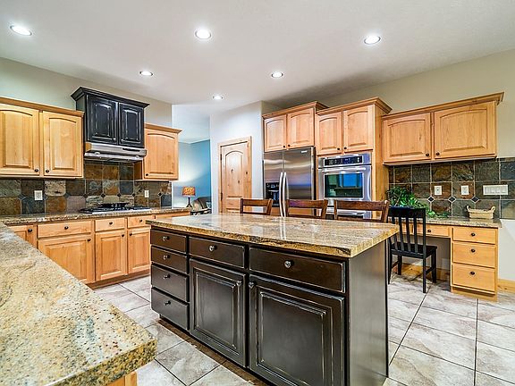 Gourmet Kitchen
