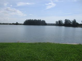 5704 S Plum Bay Pkwy, Tamarac, FL 33321