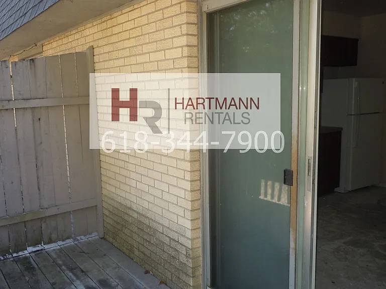 1106 Arrowhead Dr — Photo 9