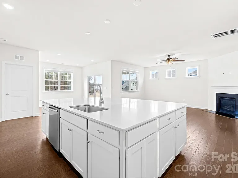 4300 Tory Path Rd — Photo 27