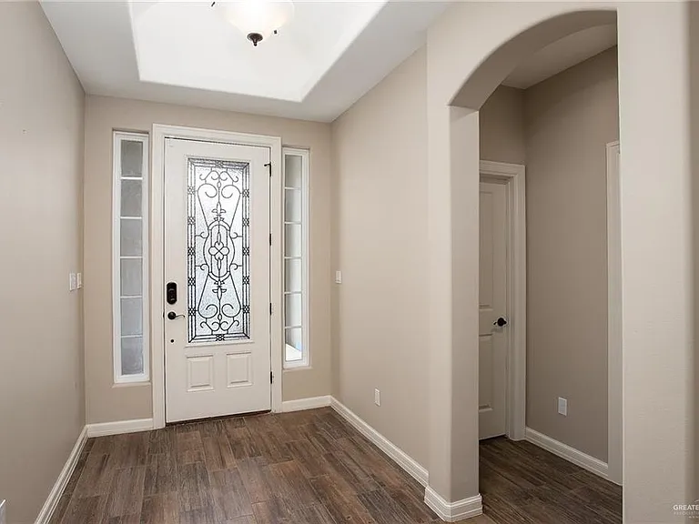 4400 Caddo Ln — Photo 2