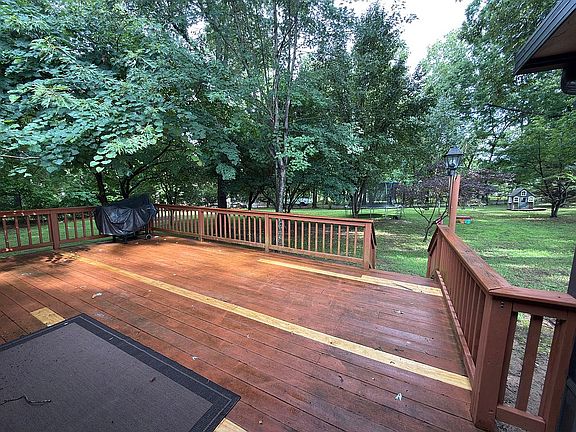 4th image of 91 Greystone Rd