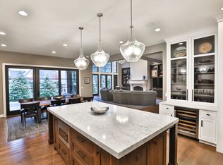 2 Corey Creek Rd, Toledo, OH 43623