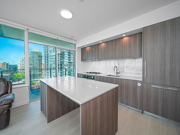 5th image of 6537 Telford Ave #1407