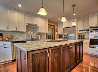 1405 Stonebrooke Dr, Edwardsville, IL 62025