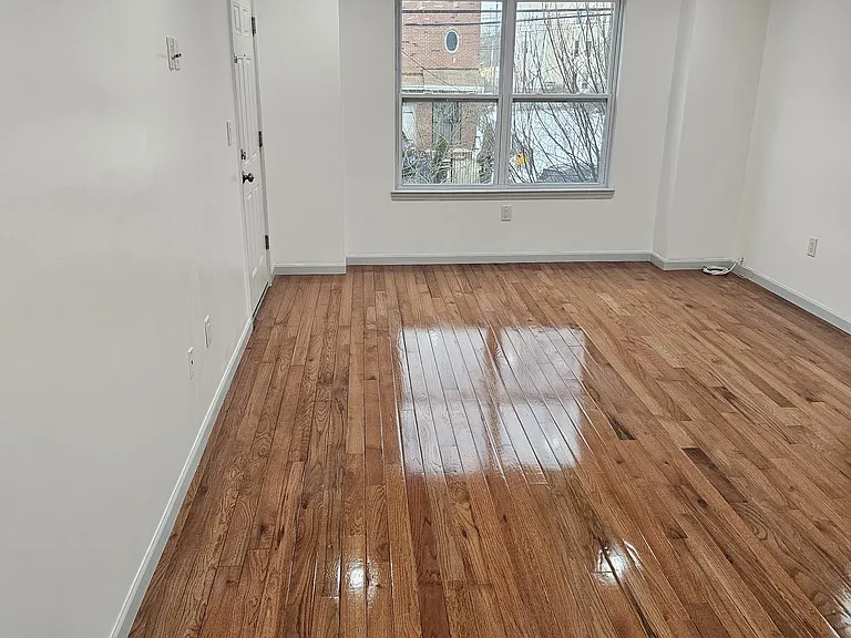 578 S 11th St #2 — Photo 31
