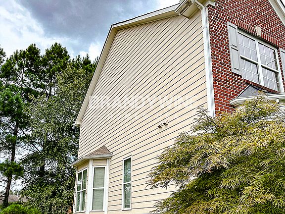 4th image of 5209 Lakerock Dr SW