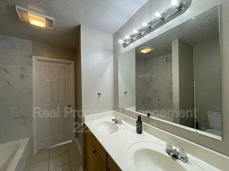 920 W Tony St #12D — Photo 12