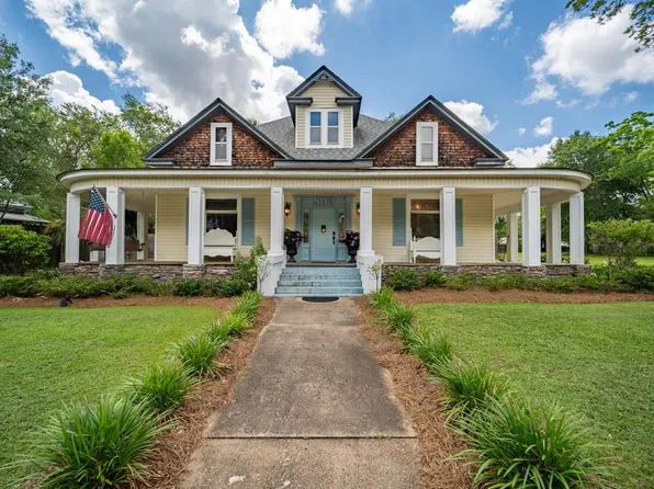 500 Cleveland St, Headland, AL 36345