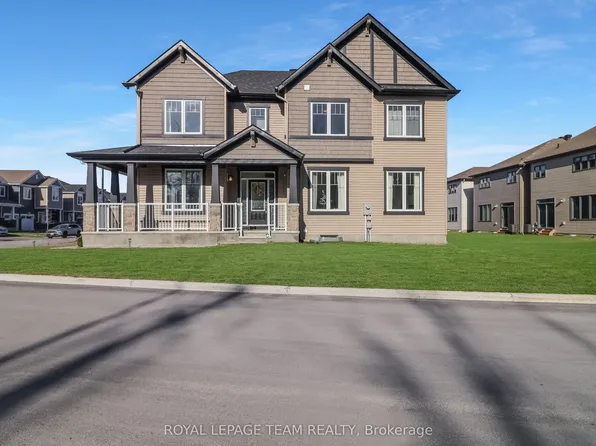 647 Cygnus St, Ottawa, ON K2J 7A9