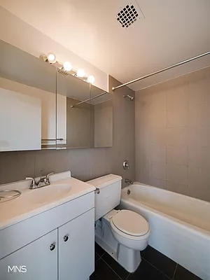 Rented by MNS Marketing | media 4