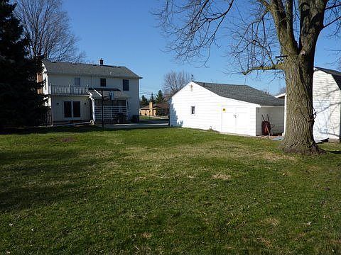 2nd image of 1846 Millbrook St SE