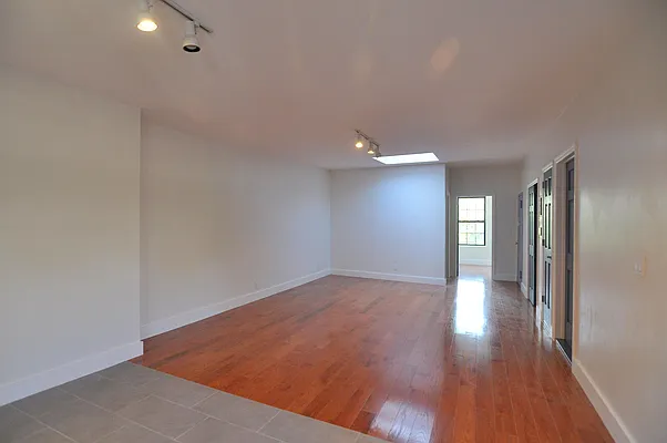 Rented by Nest Seekers International | media 15