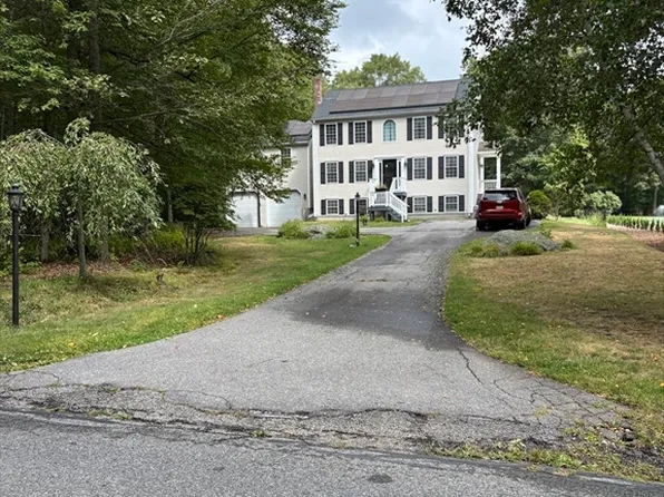 810 Tremont St, Dighton, MA 02715