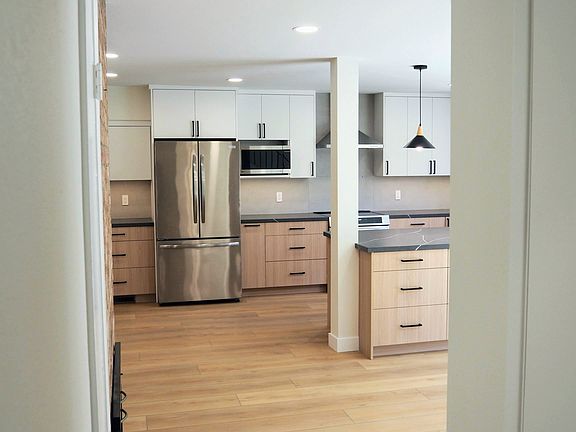Newly renovated modern/Japandi kitchen with all new stainless steel appliances