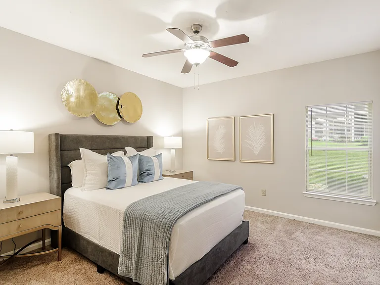 Highpointe Apartment Homes — Photo 13