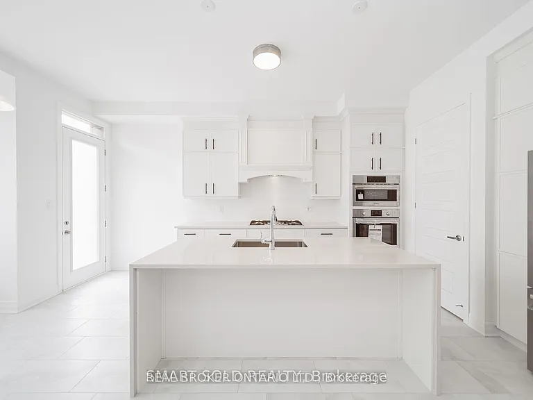6 Azure Dr — Photo 3