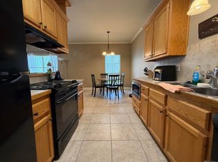 828 Meadow Bend Dr APT G, Baton Rouge, LA 70820