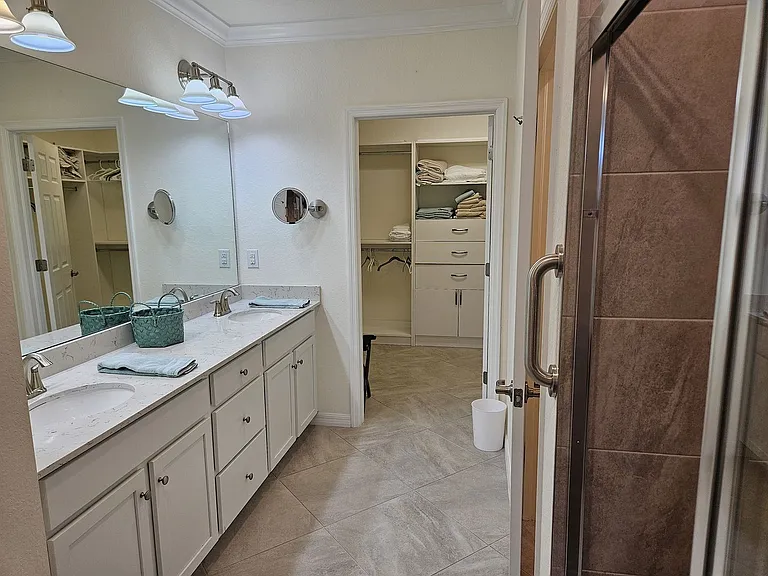 10042 Crooked Creek Dr #103 — Photo 34