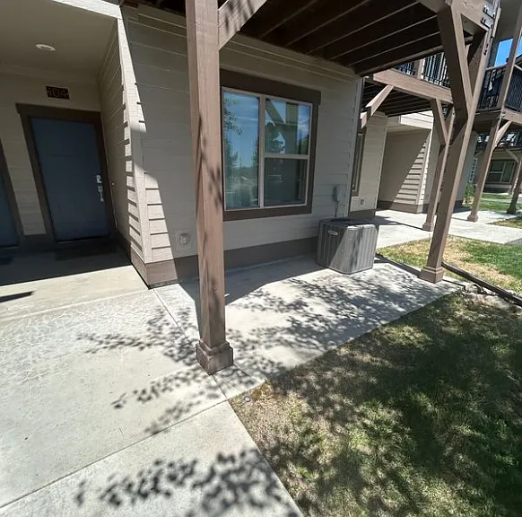 104 Broken Pine Ln — Photo 2