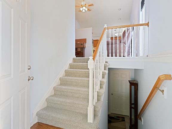 3rd image of 7412 S 174th St