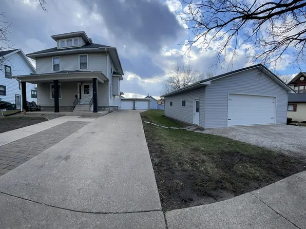 215 S Washington Ave, Eagle Grove, IA 50533