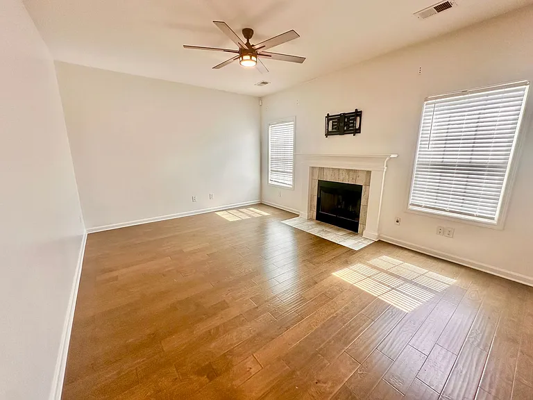 209 Adirondac Way — Photo 9