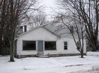 7252 Old Ridge Rd, Fairview, PA 16415