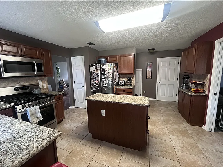463 W Park Dr — Photo 9
