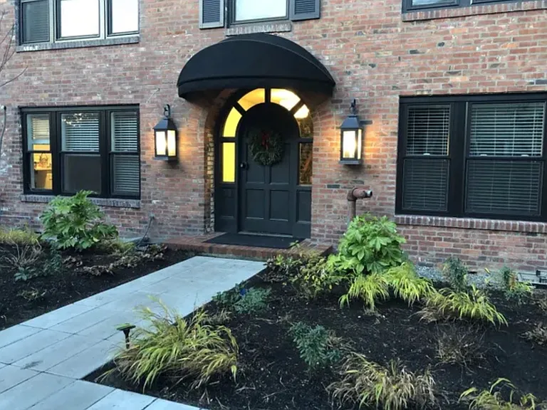 421 Summit Ave E #204 — Photo 4