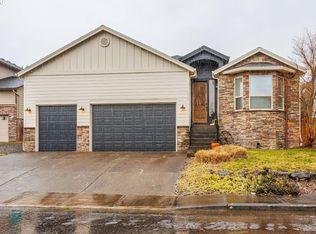 525 E 17th Cir, La Center, WA