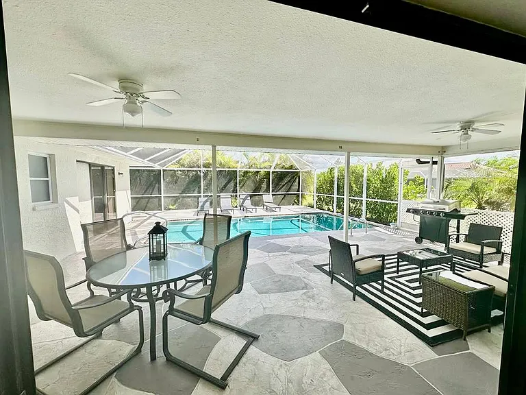 1535 Ultramarine Ln — Photo 1
