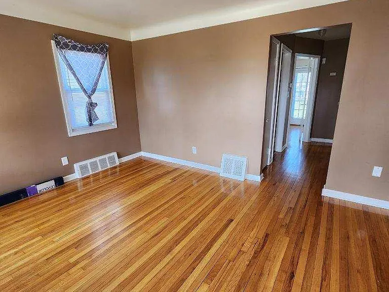 13360 Pullman St — Photo 22