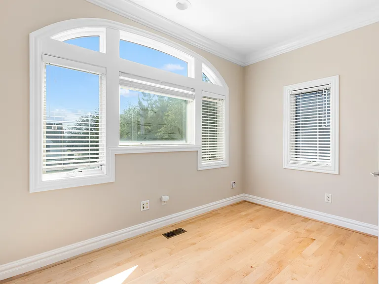 882 W Ocean View Ave — Photo 29