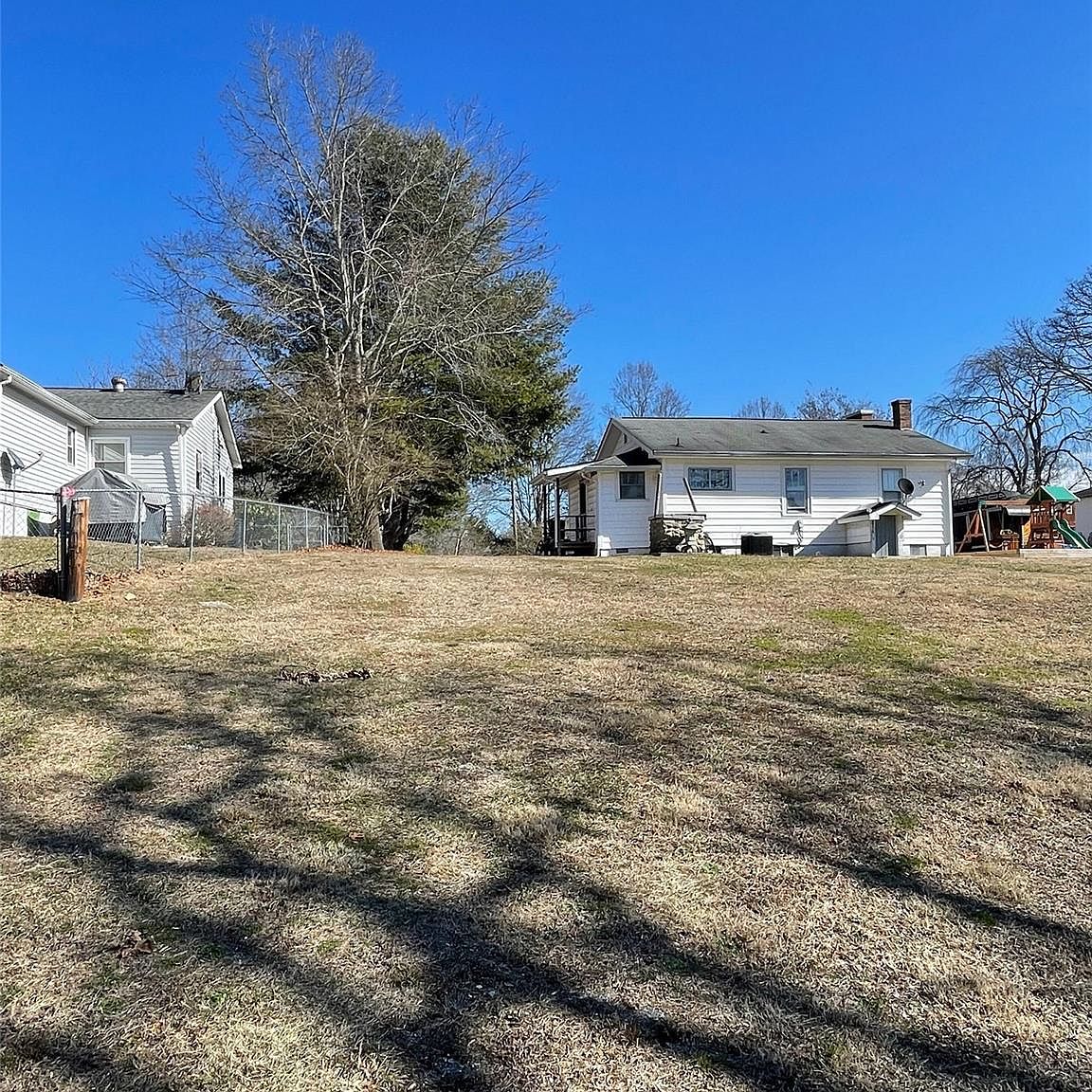 129 Crisp Ln #1 & 2, Hendersonville, NC 28739 | Zillow