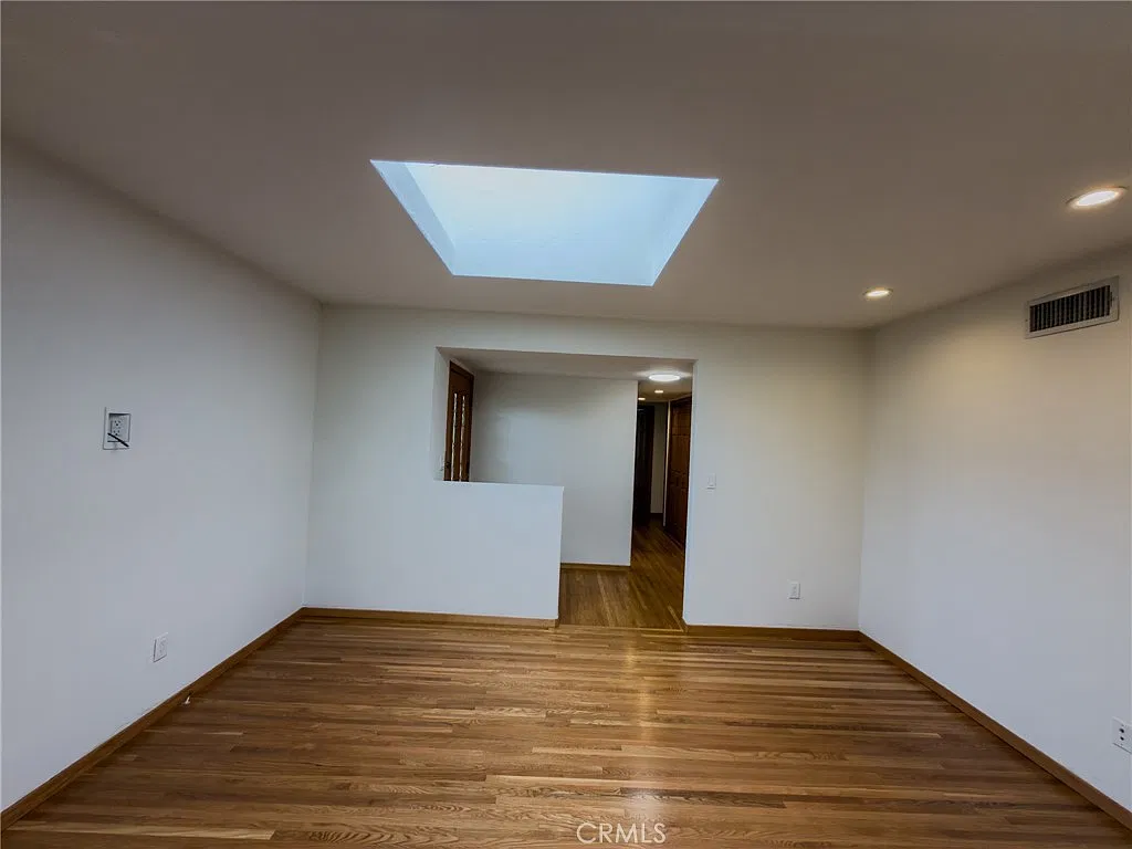 3 bed, 1470 sqft, $4,500 — Photo 3