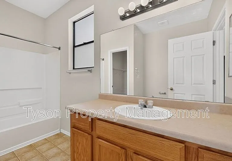 4209 Ridgeway Ct SE #D — Photo 15