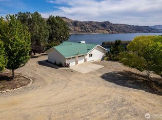 46300 Rainbow Rd, Grand Coulee, WA 99133