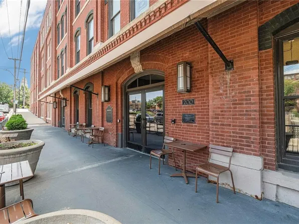 200 Main St APT 301, Kansas City, MO 64105