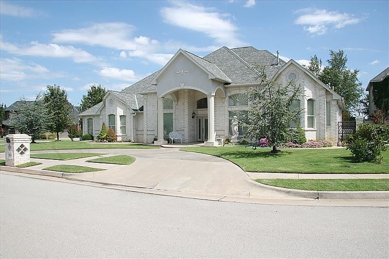 1st image of 2840 SW 125th Pl
