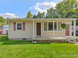 348 Evergreen St, Sparta, MI