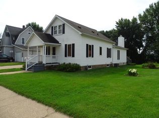 571 W Hudson St, Mondovi, WI 54755