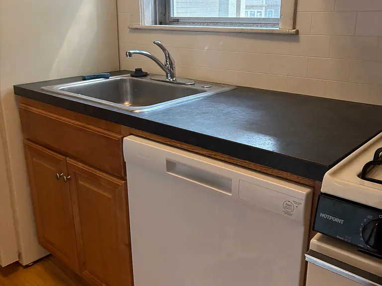 327 Faneuil St #1A — Photo 5