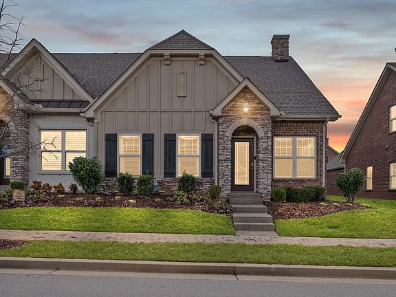 4th image of 204 Glennister Ct